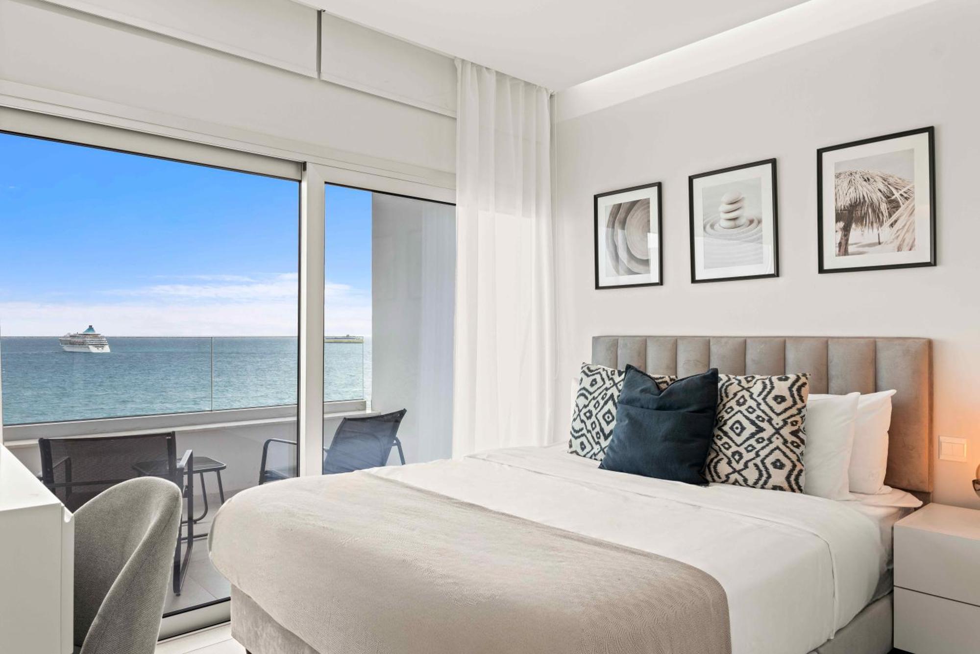 Phaedrus Living: Seaside Residences 01